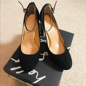 Banana Republic block heels